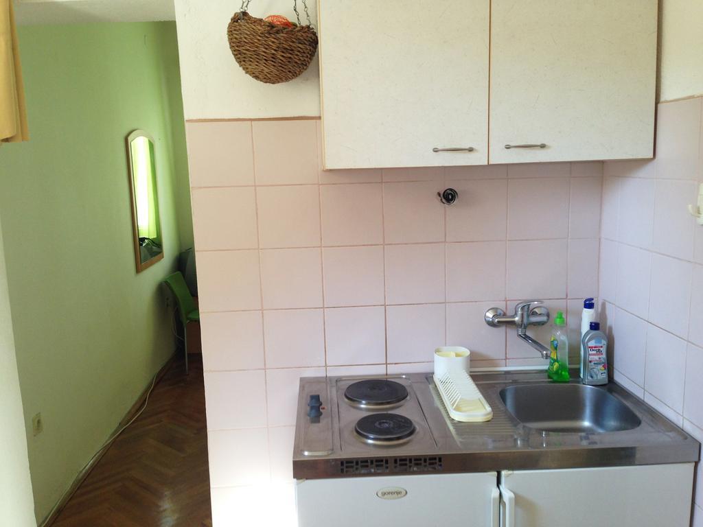 ביוגראד נה מורו Studio Apartment Blue Window מראה חיצוני תמונה